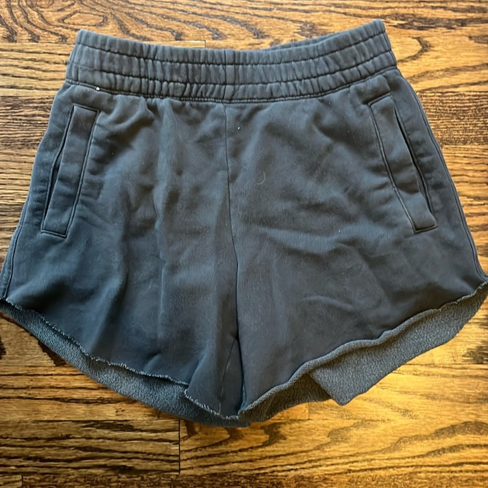 arie long shorts